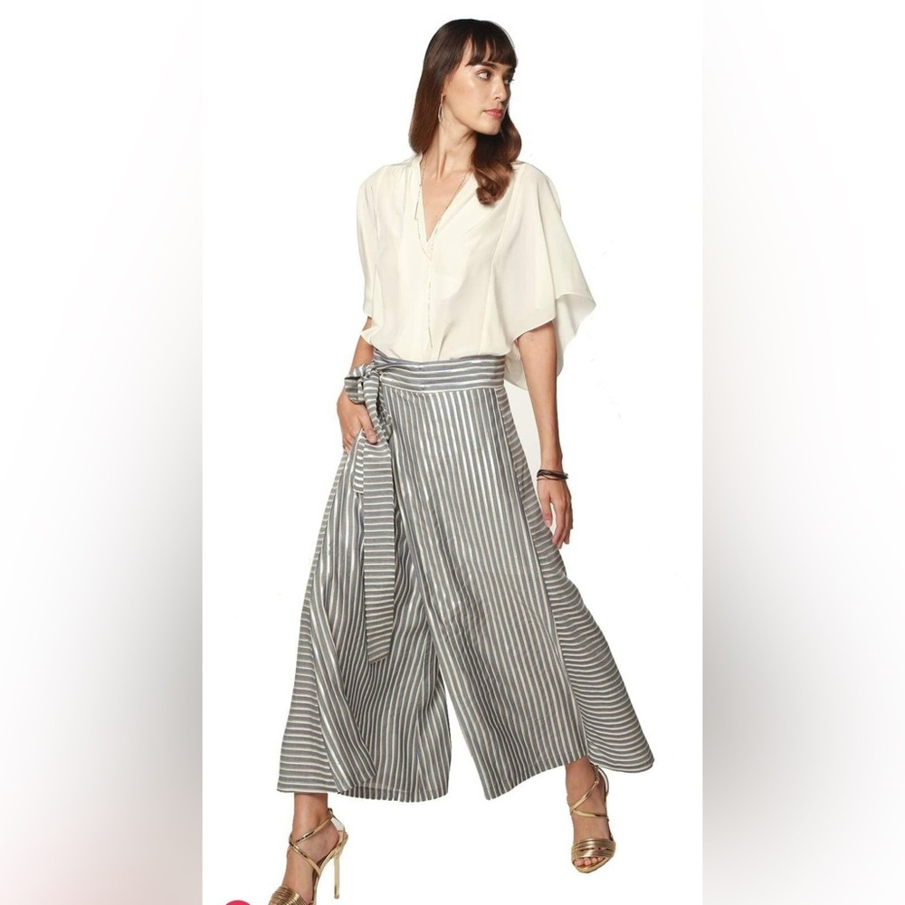 Eva Franco Blake Wide Leg Cropped Pants in Gibson Stripe - Size 8